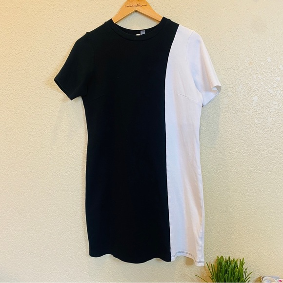 ASOS NWOT black and white color block dress 8 above the knee - Picture 1 of 4